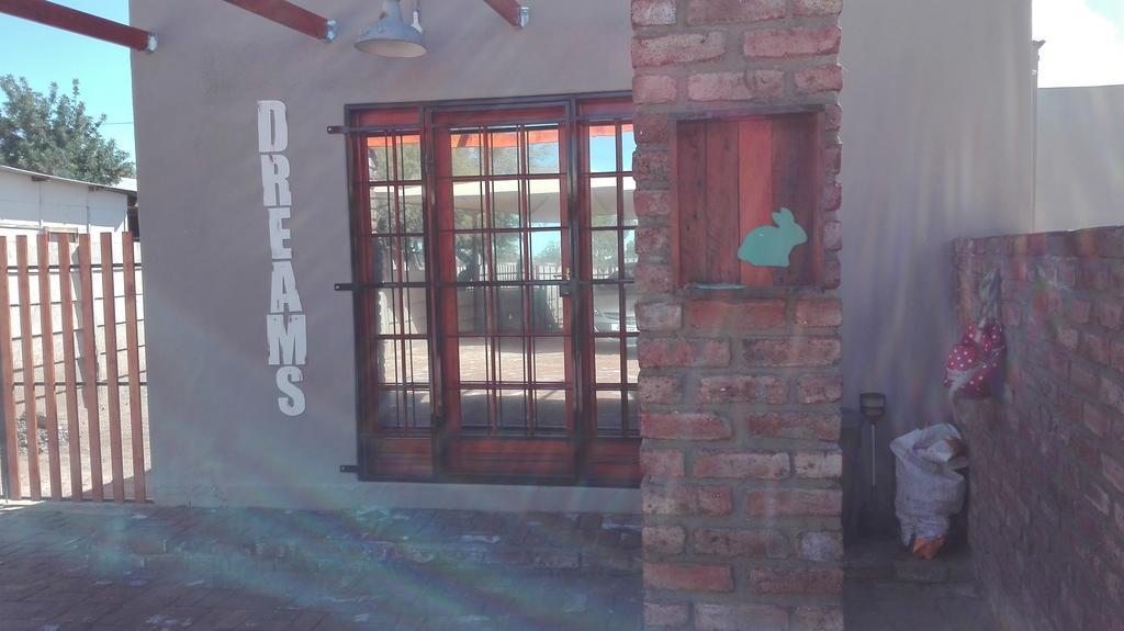 Dreams Hotel Beaufort West Bagian luar foto